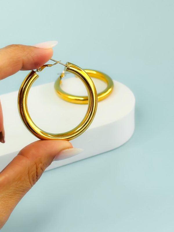 Argollas Acero Wide Tube Gold - Imagen 2