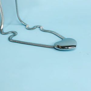 Collar Snake Corazón Plateado