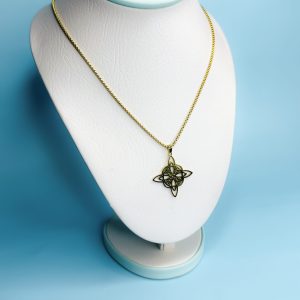 Cadena Nudo de Bruja Dorado