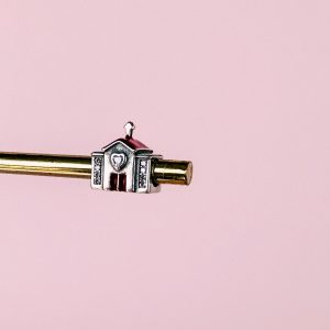 Charm - Iglesia