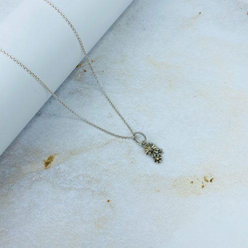 Cadena Plata Florecitas 2